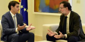 Spanish Prime Minister Mariano Rajoy (R) speaks with Ciudadanos (Citizens) political party's leader and candidate for the upcoming December 20 Spanish general election, Albert Rivera during a meeting at the Moncloa Palace in Madrid on October 30, 2015. Rajoy met with the leader of the main opposition Socialists, Pedro Sanchez, earlier this week and today meets with the leader of new centre-right party Ciudadanos, Albert Rivera, and later in the afternoon with leader of new far-left party Podemos Pablo Iglesias in a bid to craft a unified response to a Catalan separatist drive, his office said . AFP PHOTO / JAVIER SORIANO