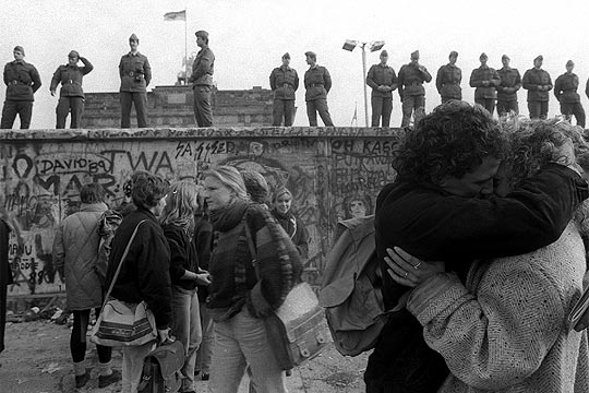 alegria_caida_muro_berlin