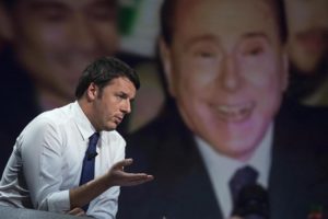 Foto Roberto Monaldo / LaPresse30-11-2014 RomaPoliticaTrasmissione tv "In Mezz'Ora"Nella foto Matteo Renzi, sullo schermo, Silvio BerlusconiPhoto Roberto Monaldo / LaPresse30-11-2014 Rome (Italy)Tv program "In Mezz'Ora"In the photo Matteo Renzi